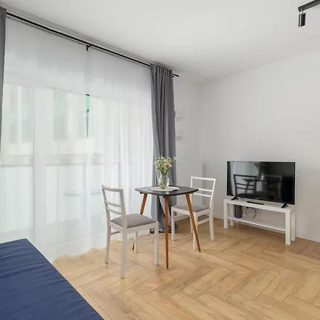 Chmielewskiego Lovely By Bookinghost Stettino